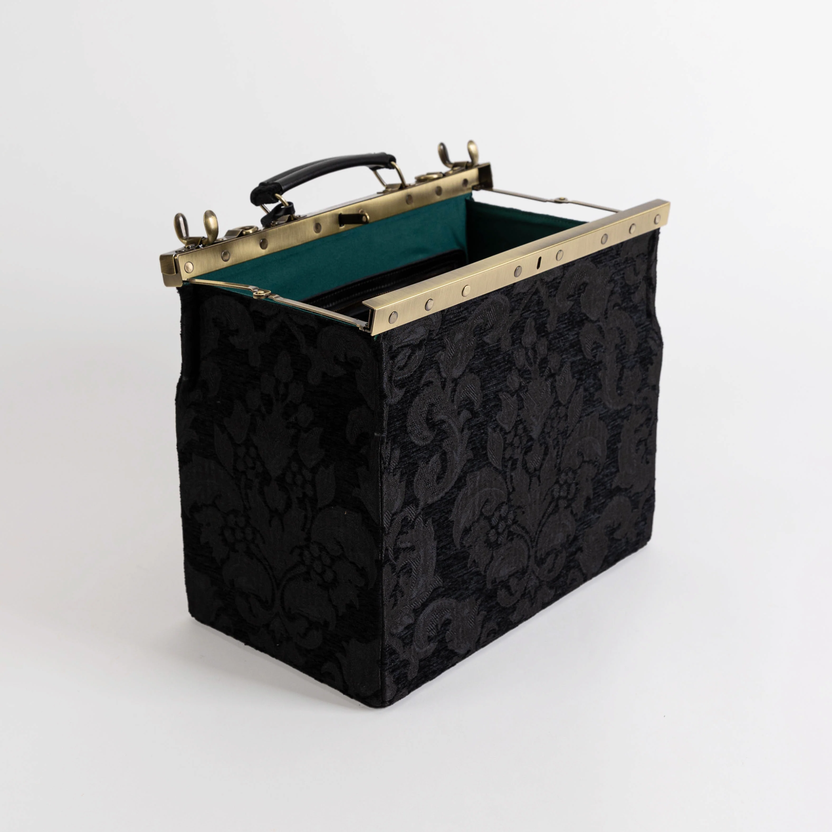 Victorian Blossom Black/Black Genevieve Carpet Gladstone Bag - Image 10