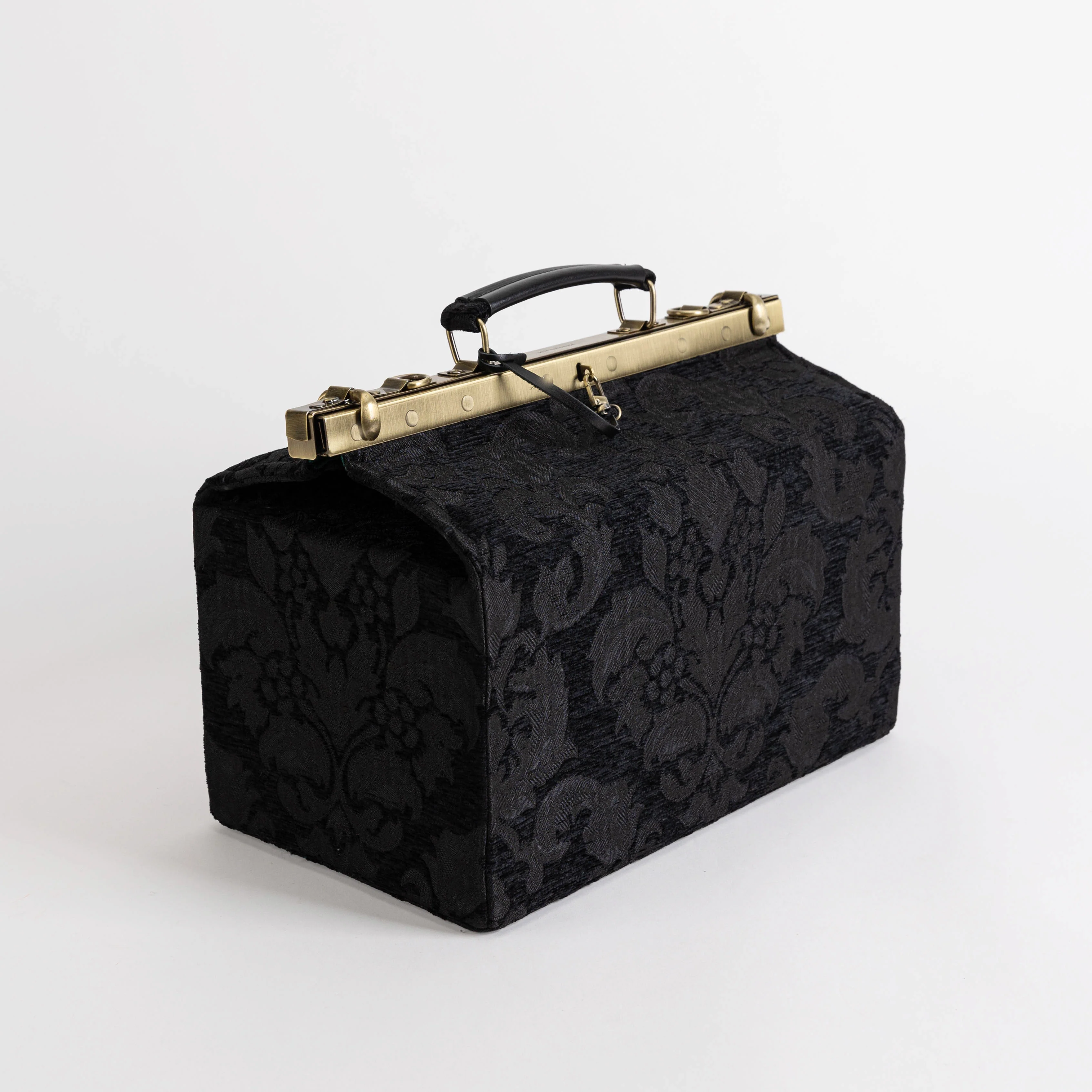 Victorian Blossom Black/Black Genevieve Carpet Gladstone Bag - Image 3