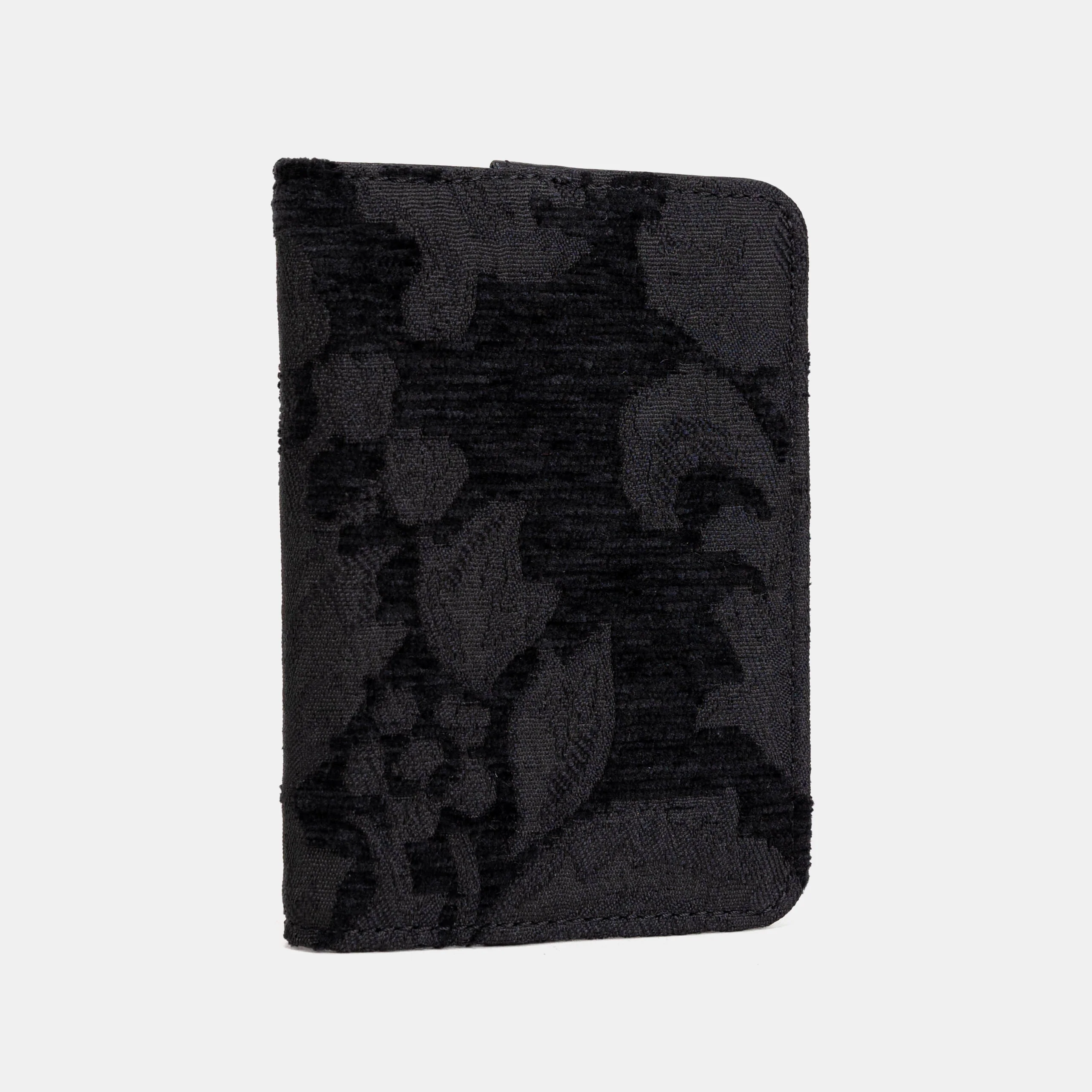 Victorian Blossom Black/Black Passport Cover - Image 2
