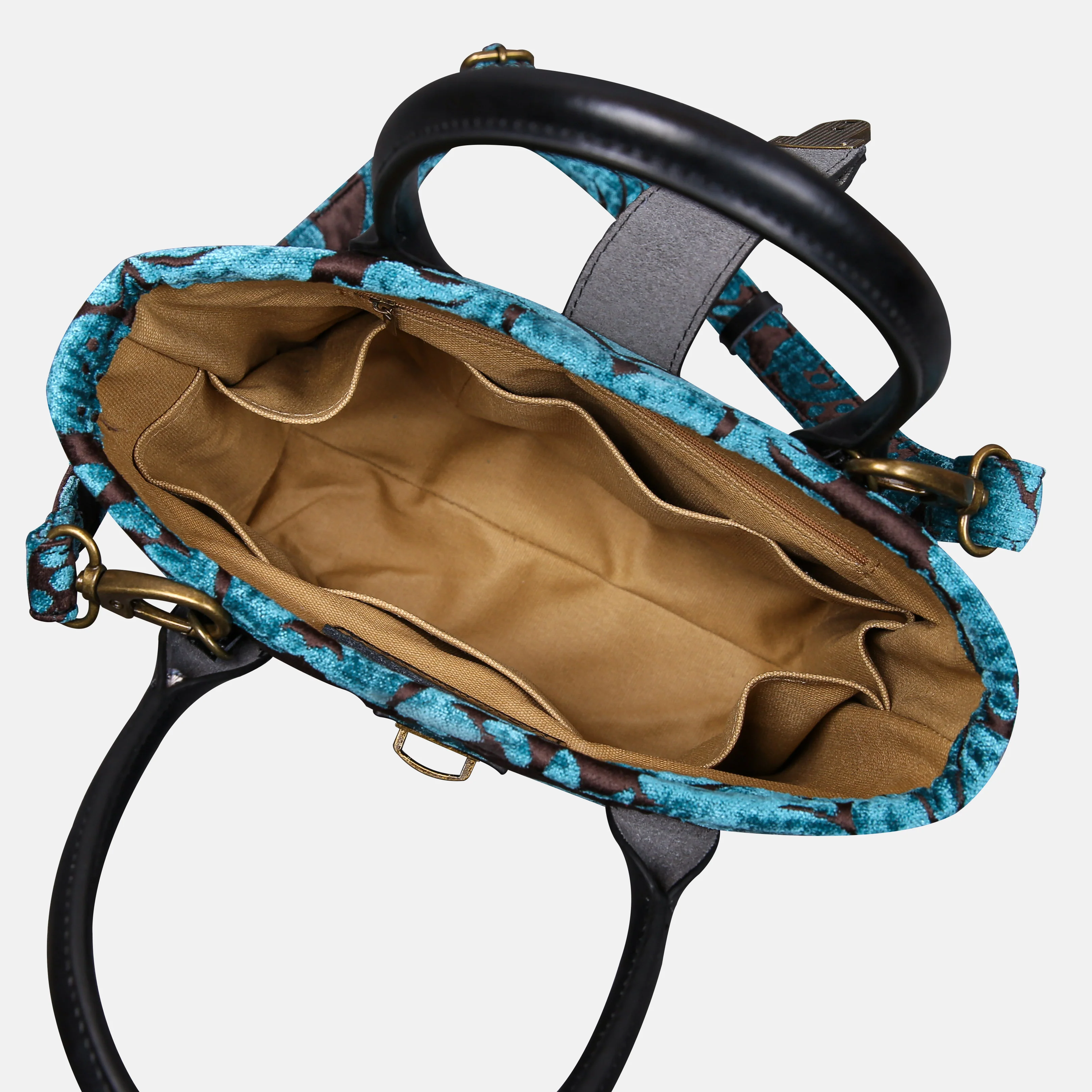 Luxury Damask Blue Tuck Lock Carpet Satchel - Image 6