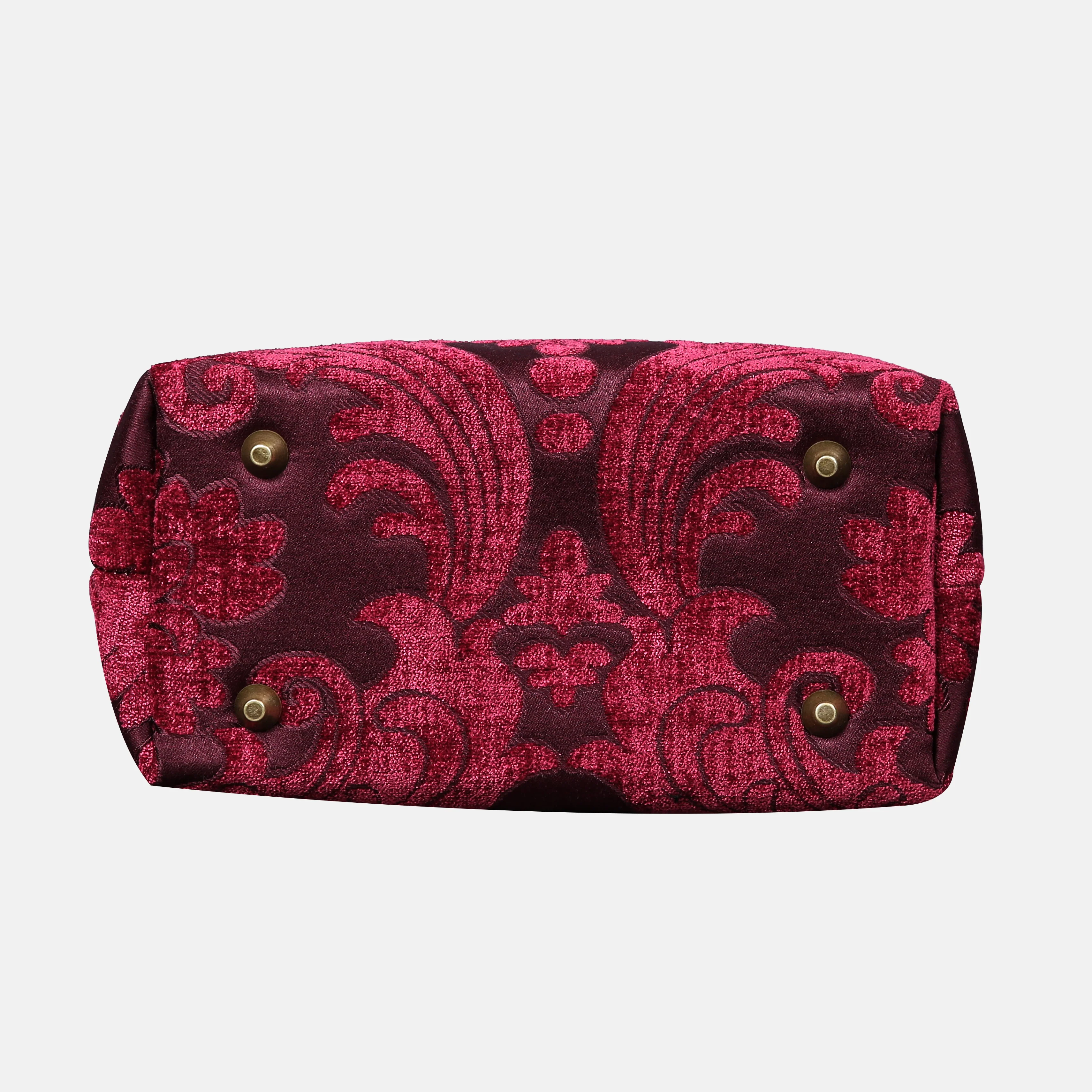 Queen Wine Tuck Lock Carpet Satchel - Image 5