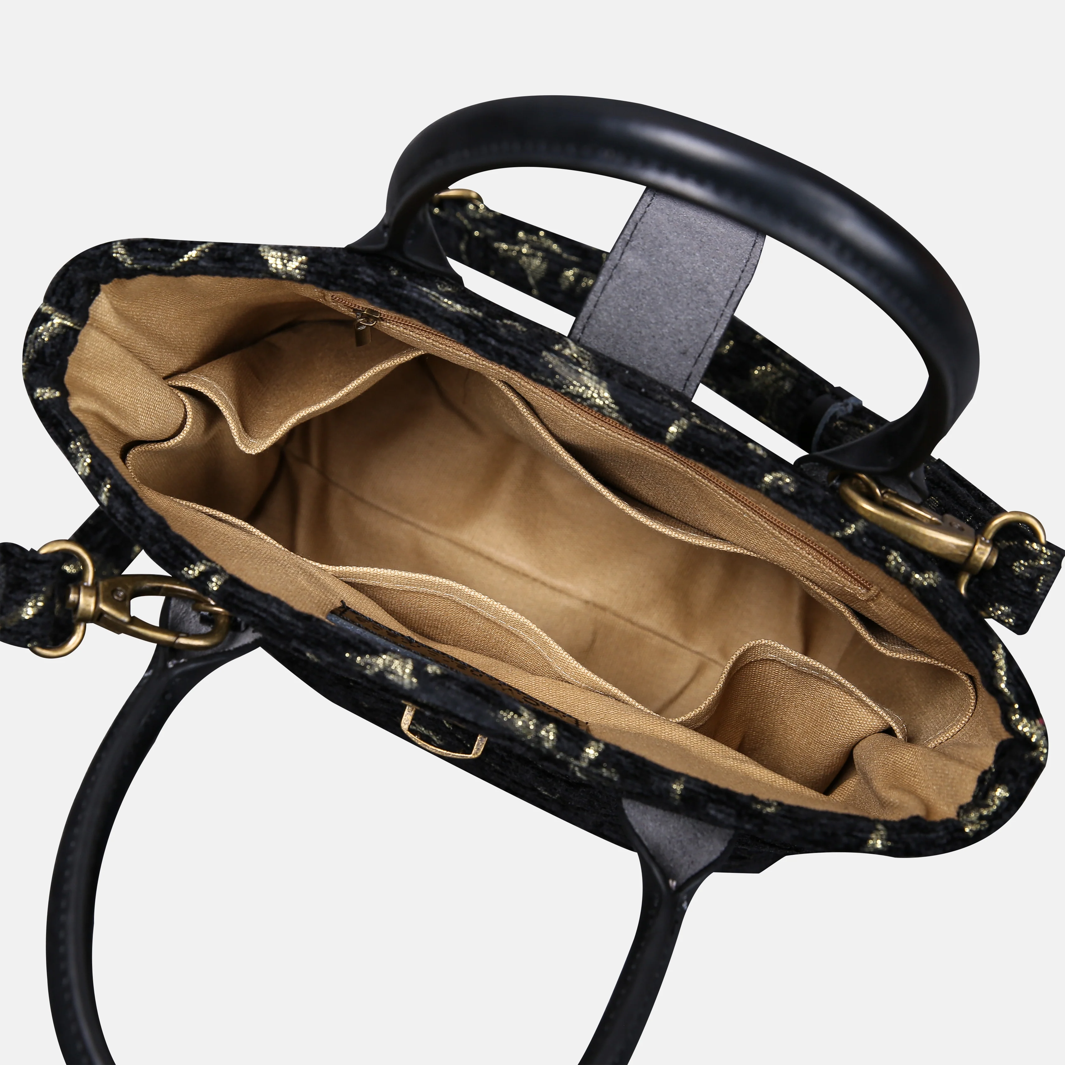 Swirls Black/Green Tuck Lock Carpet Satchel - Image 6