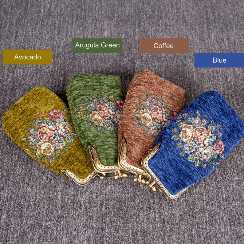 Bouquet Carpet Eyeglasses Case - Image 10