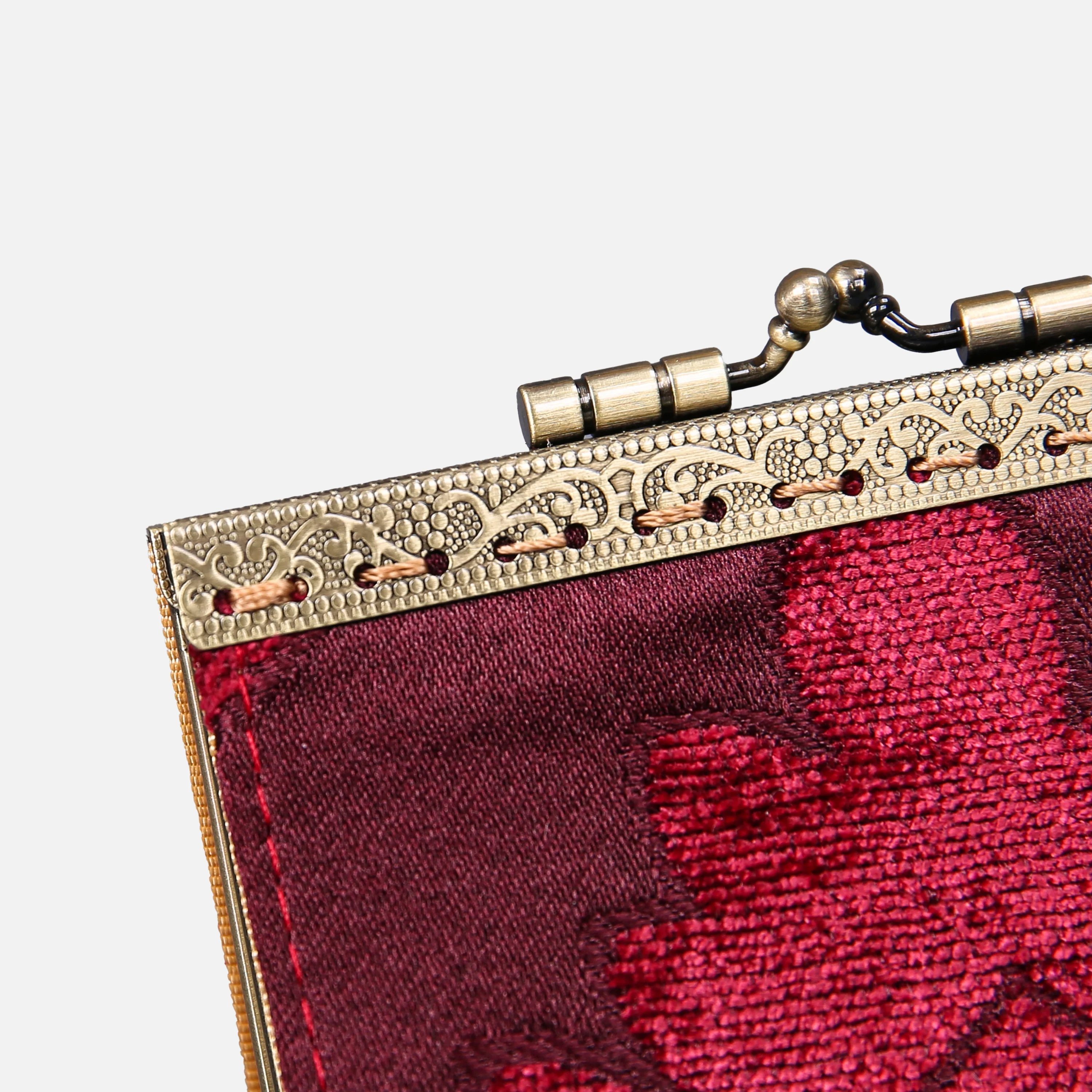 Queen Wine Card Wallet - Image 10