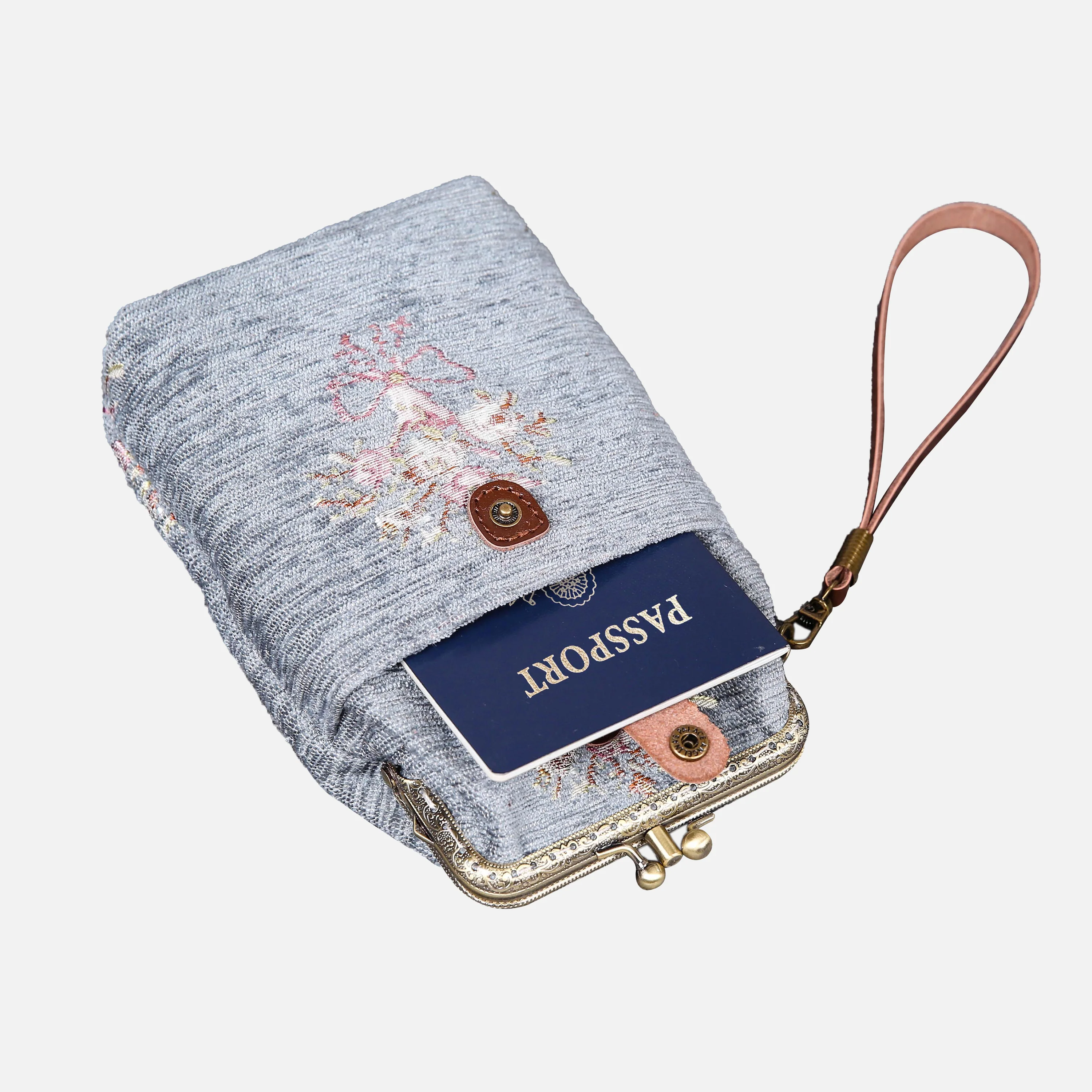 Bouquet Pattern Carpet Phone Case - Image 7